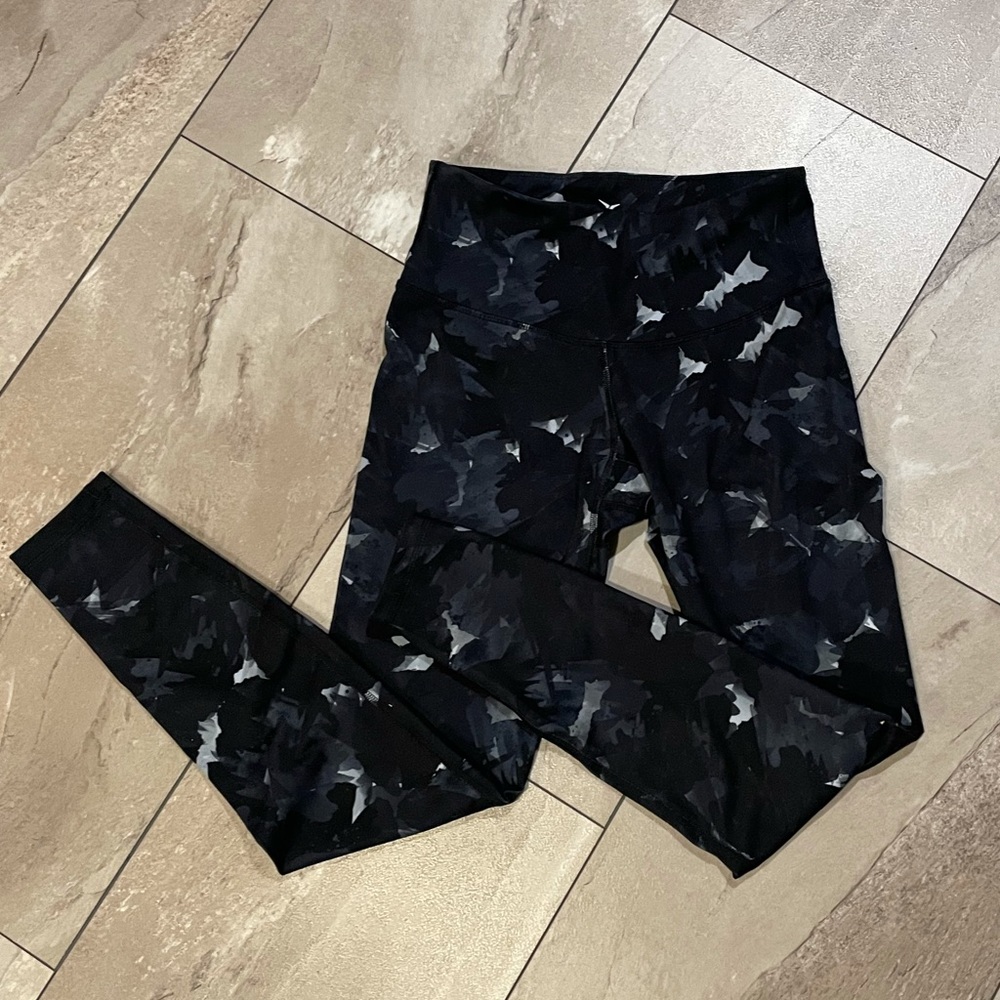 Old Navy Active Go Dry Leggings